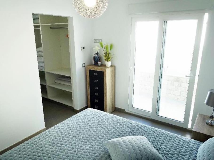 Villa Domicil De Luxe Τορεβιέχα Εξωτερικό φωτογραφία