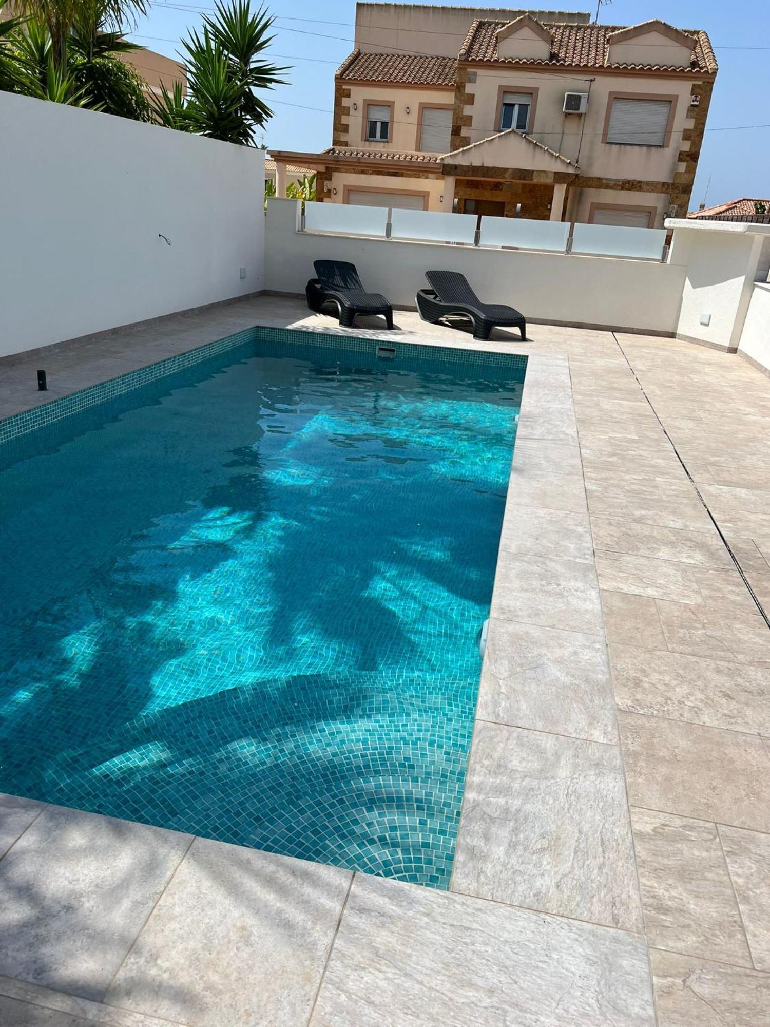 Villa Domicil De Luxe Τορεβιέχα Εξωτερικό φωτογραφία