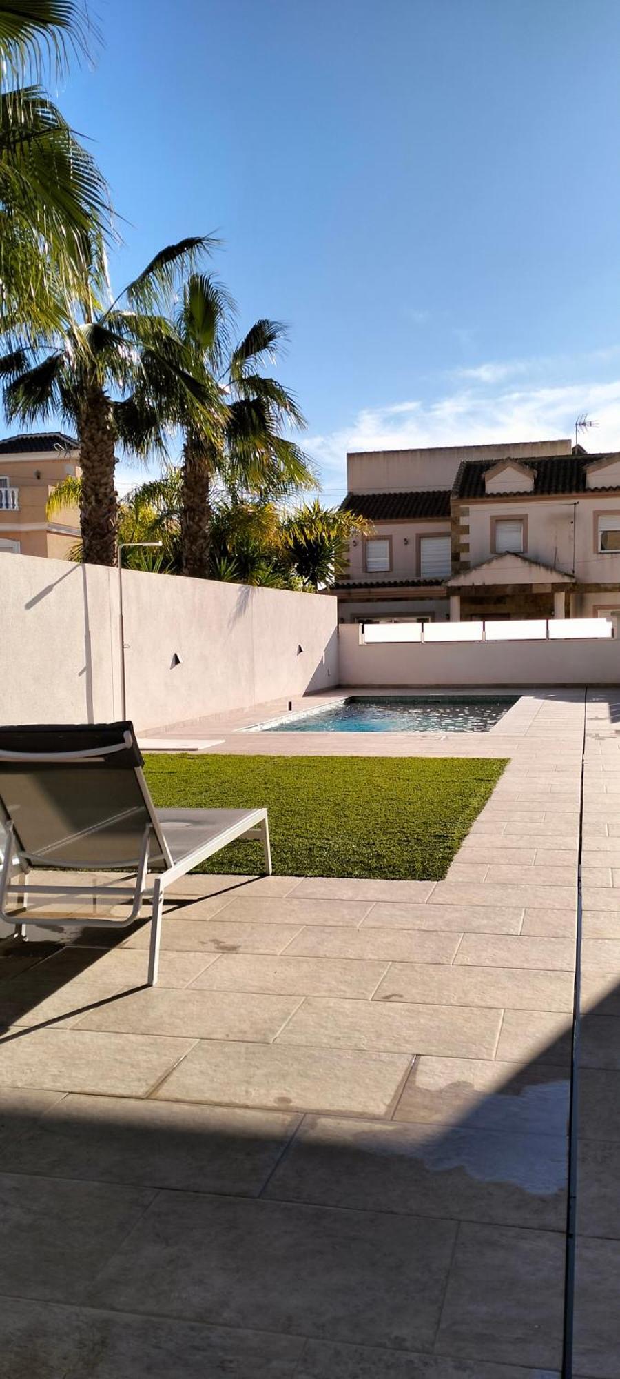 Villa Domicil De Luxe Τορεβιέχα Εξωτερικό φωτογραφία